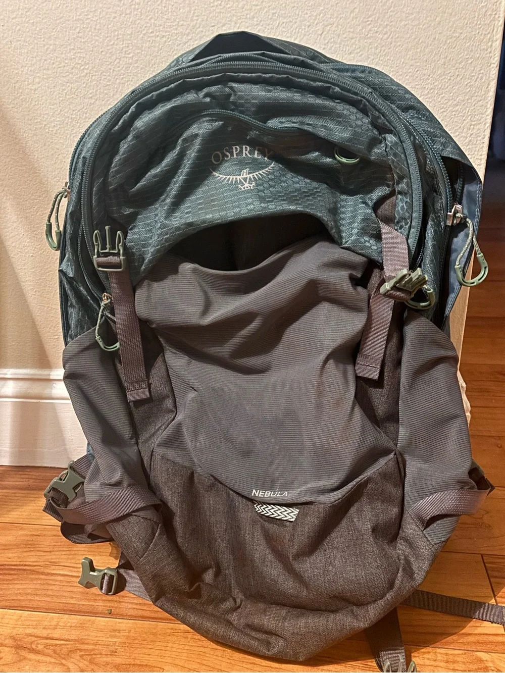 Osprey 32L Nebula Barely Used Work/School Backpack